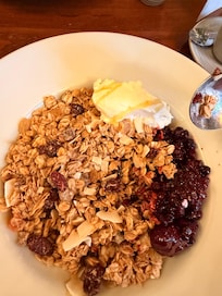 Completely disproportionate granola to yogurt ratio