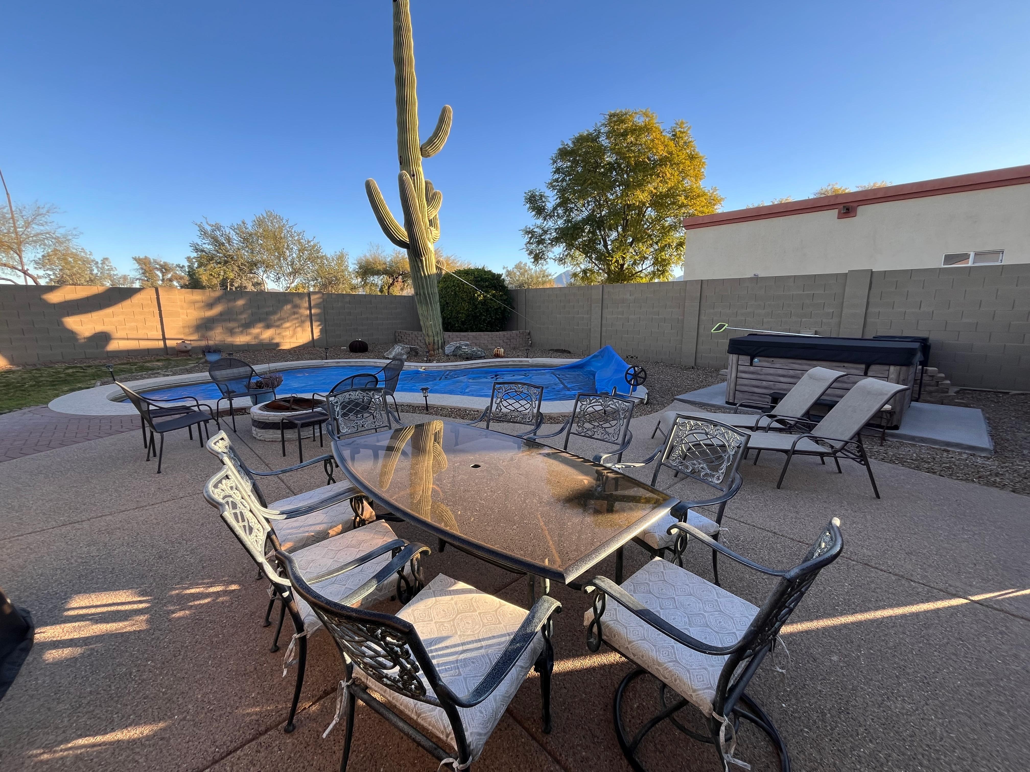 Pool and outdoor dining.