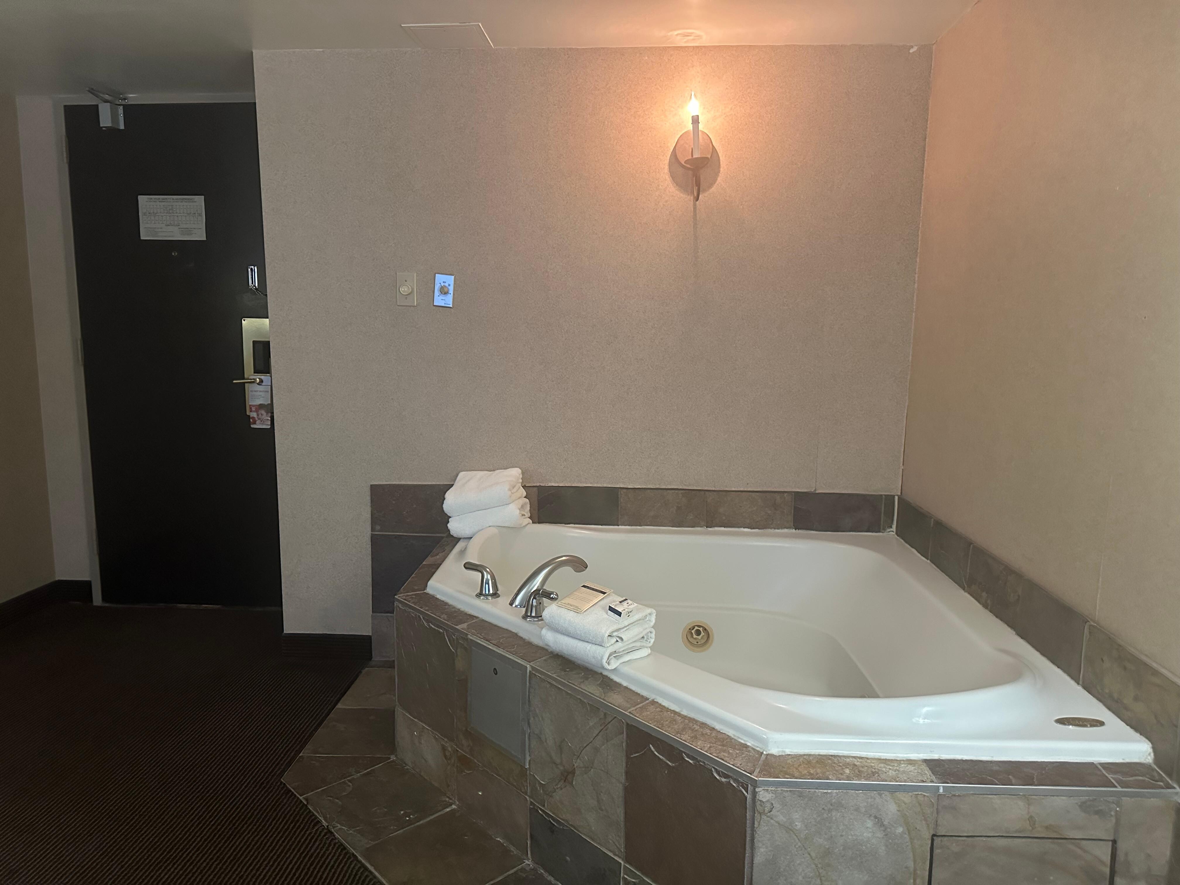 Jacuzzi tub