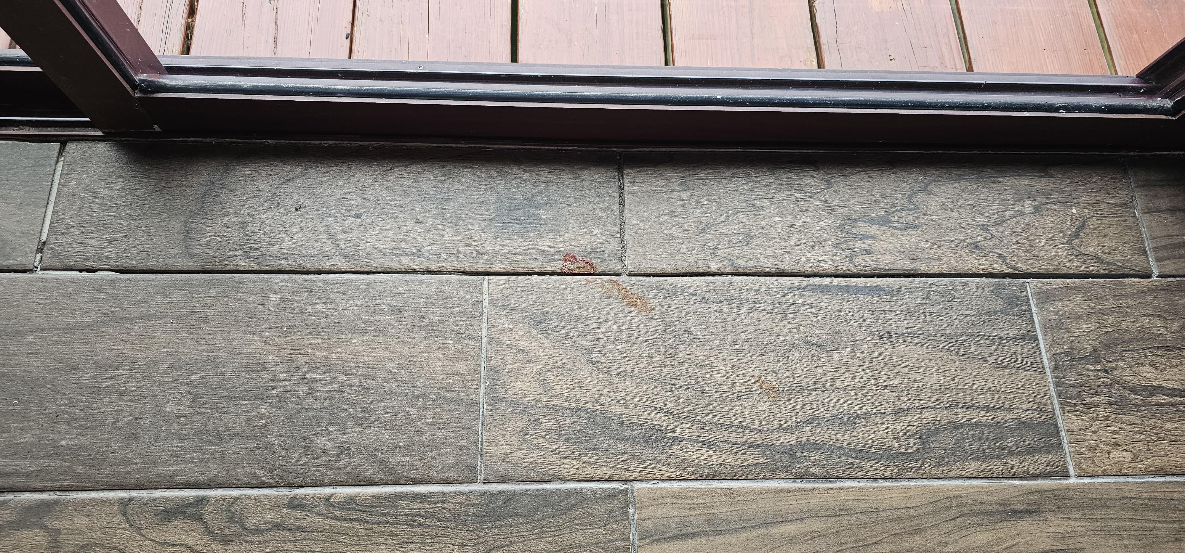 Stain on floor, unit wasn't clean