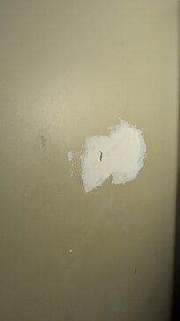 Wand im Zimmer
