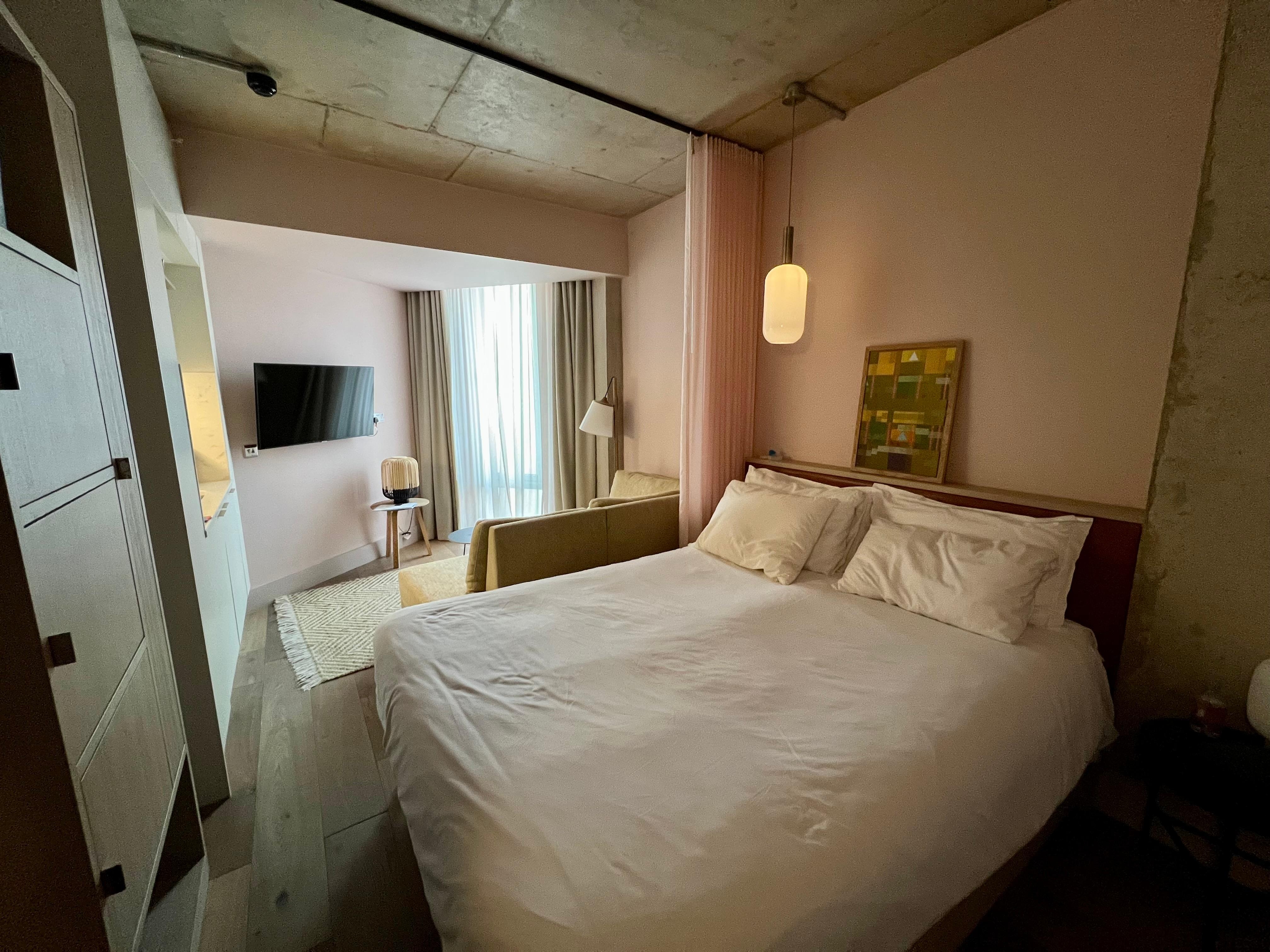 Room 426, a city studio