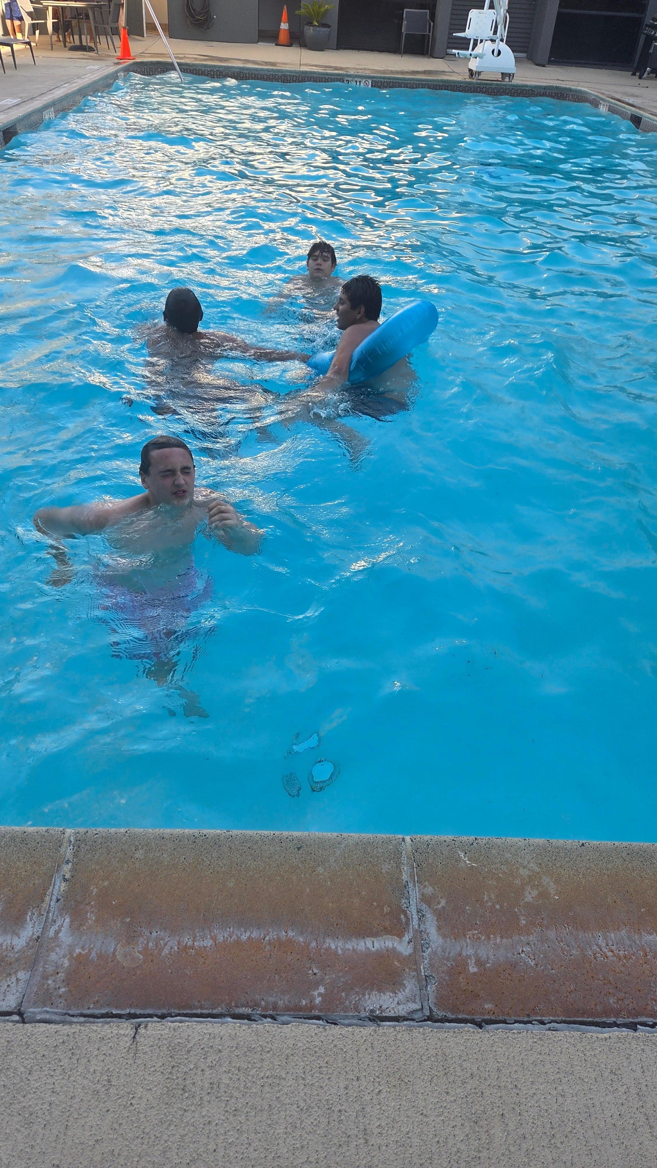 Kids loves the pool 