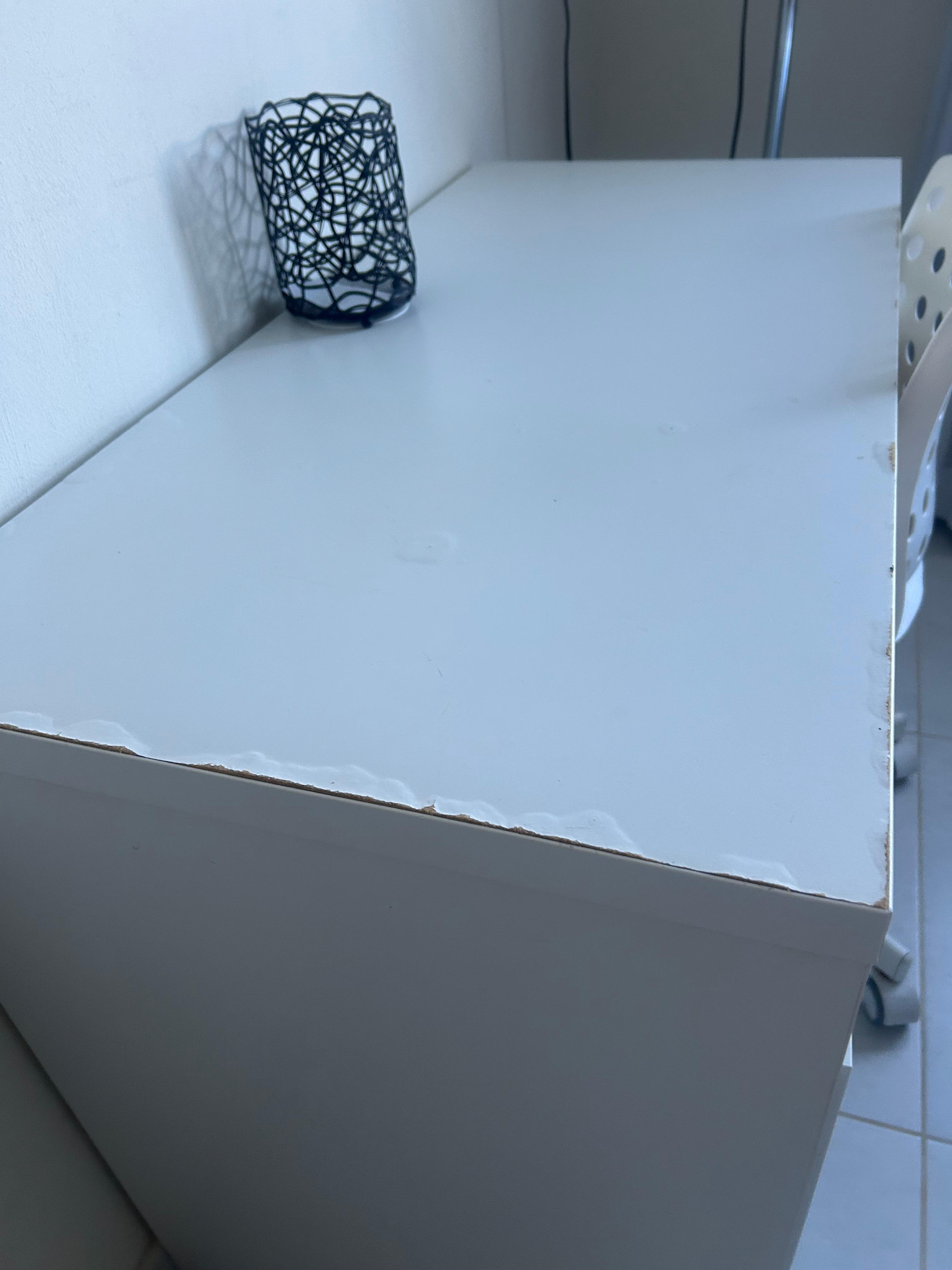Worn furnishings 