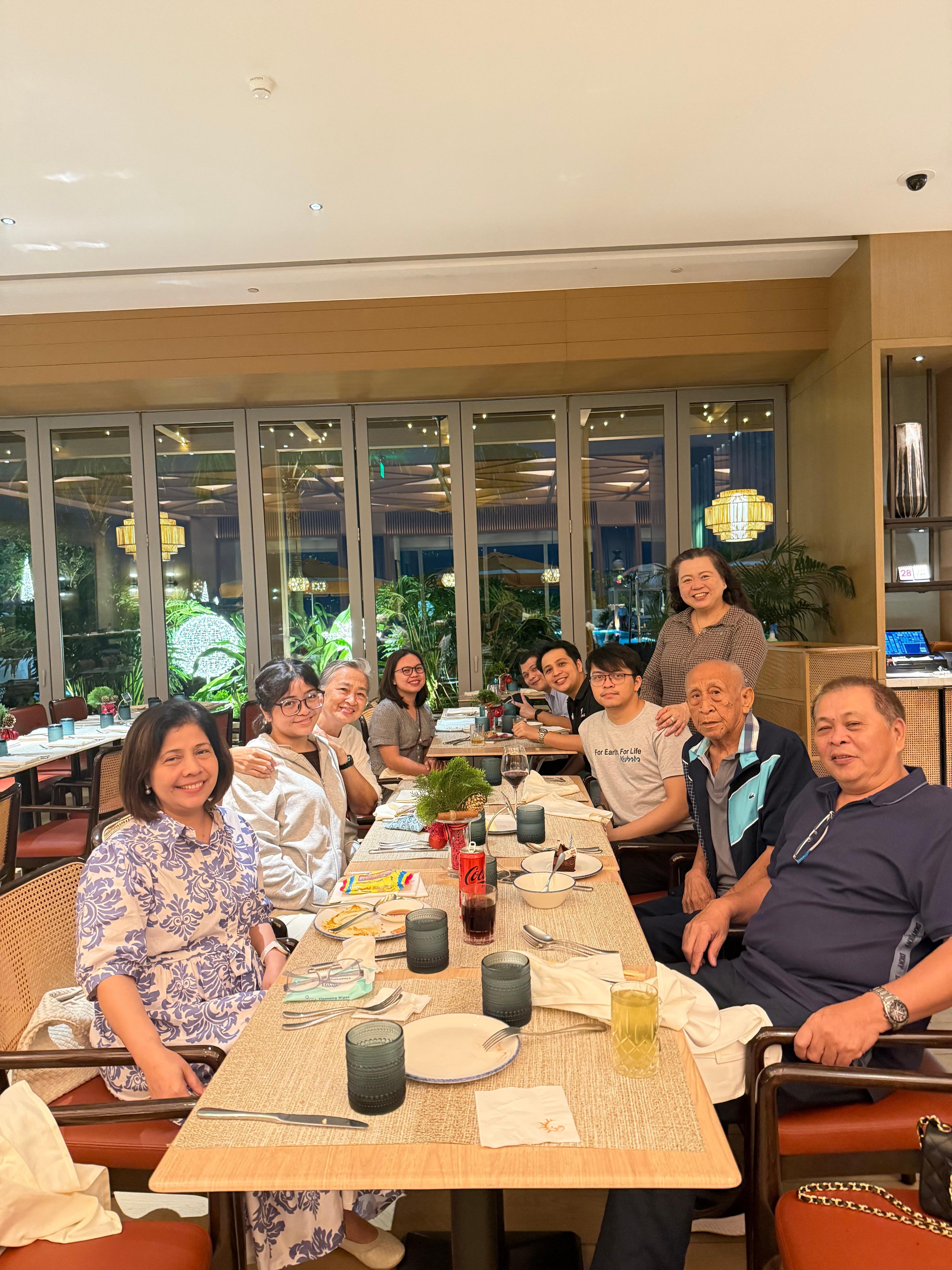 Lobster and crab night dinner was superb!  😋😆