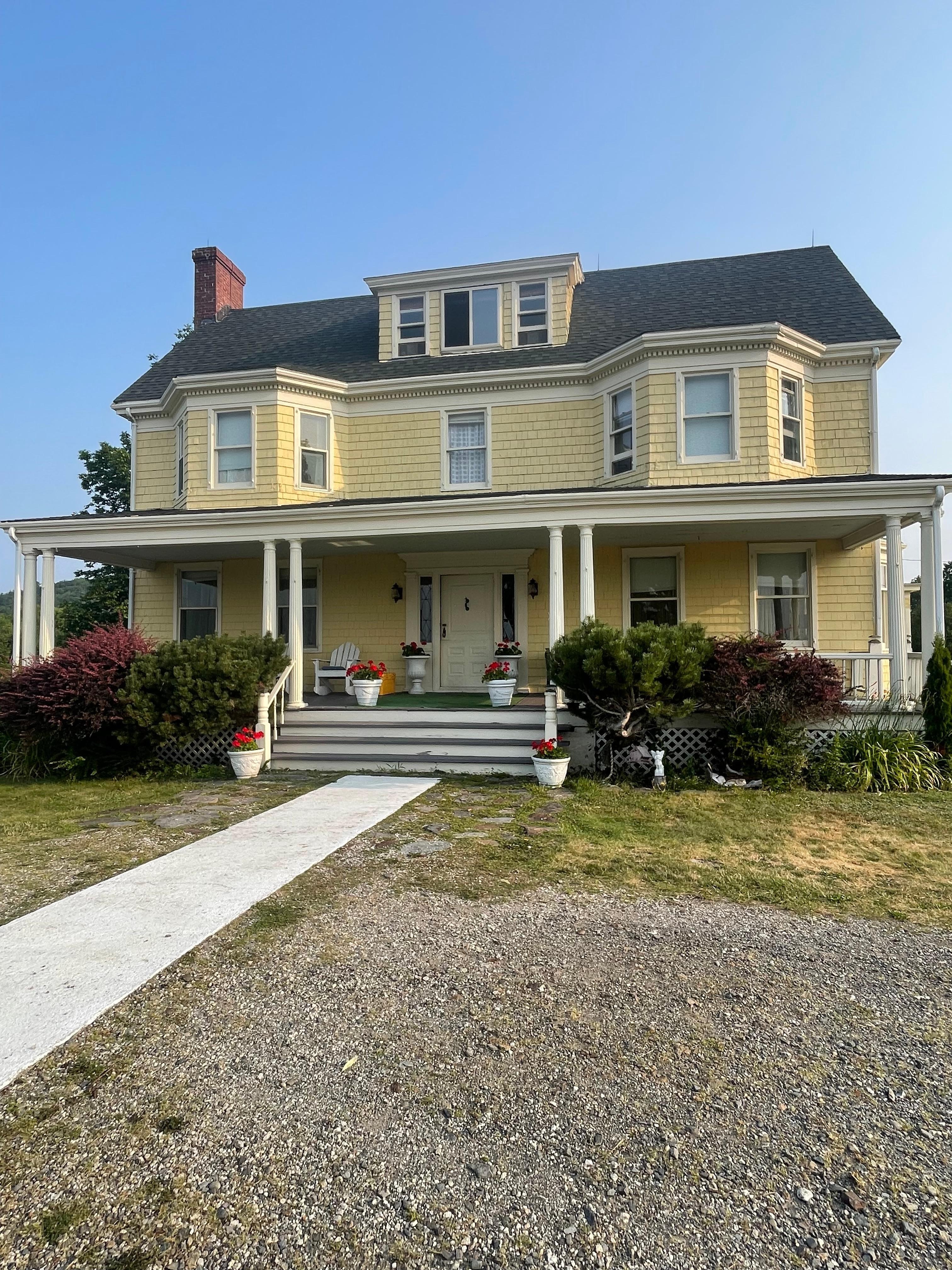 The Inn- President Woodrow Wilson used to vacation here!