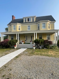 The Inn- President Woodrow Wilson used to vacation here!