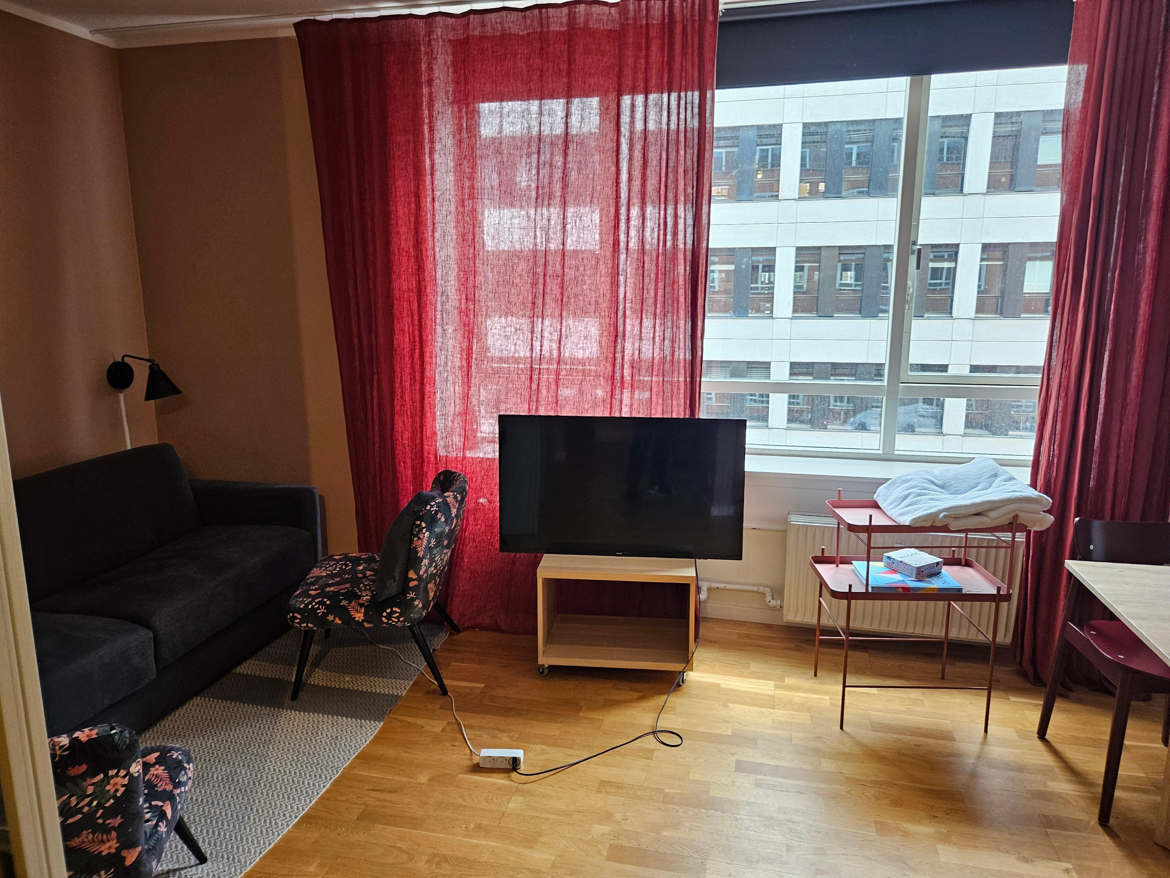 Living/dining area
