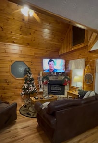 Living room as you walk in the cabin