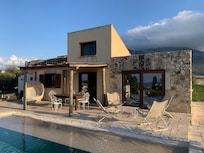 Das Haus in der Morgensonne