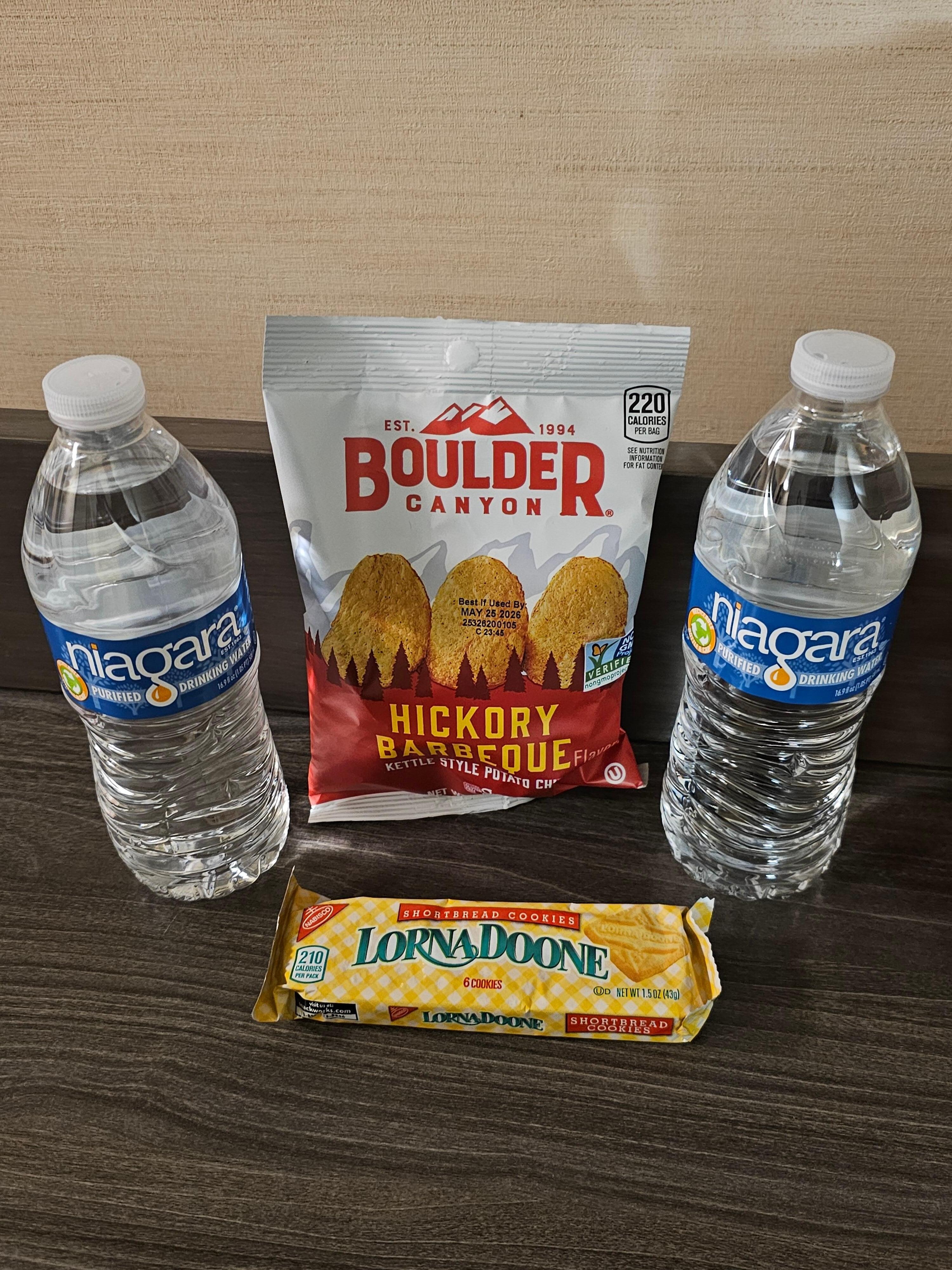 Snack bag for our anniversary 😋 