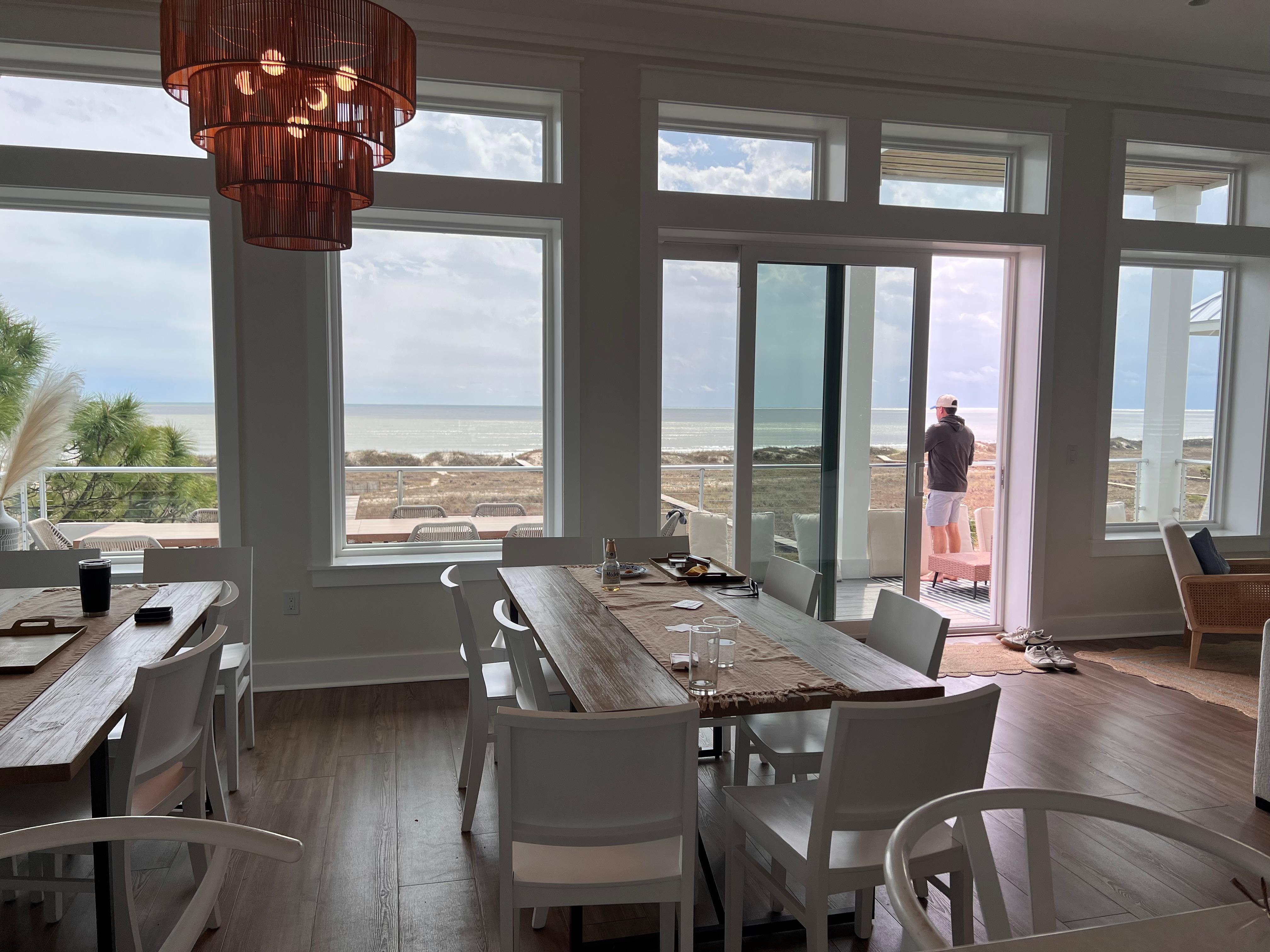 Large family / dining room