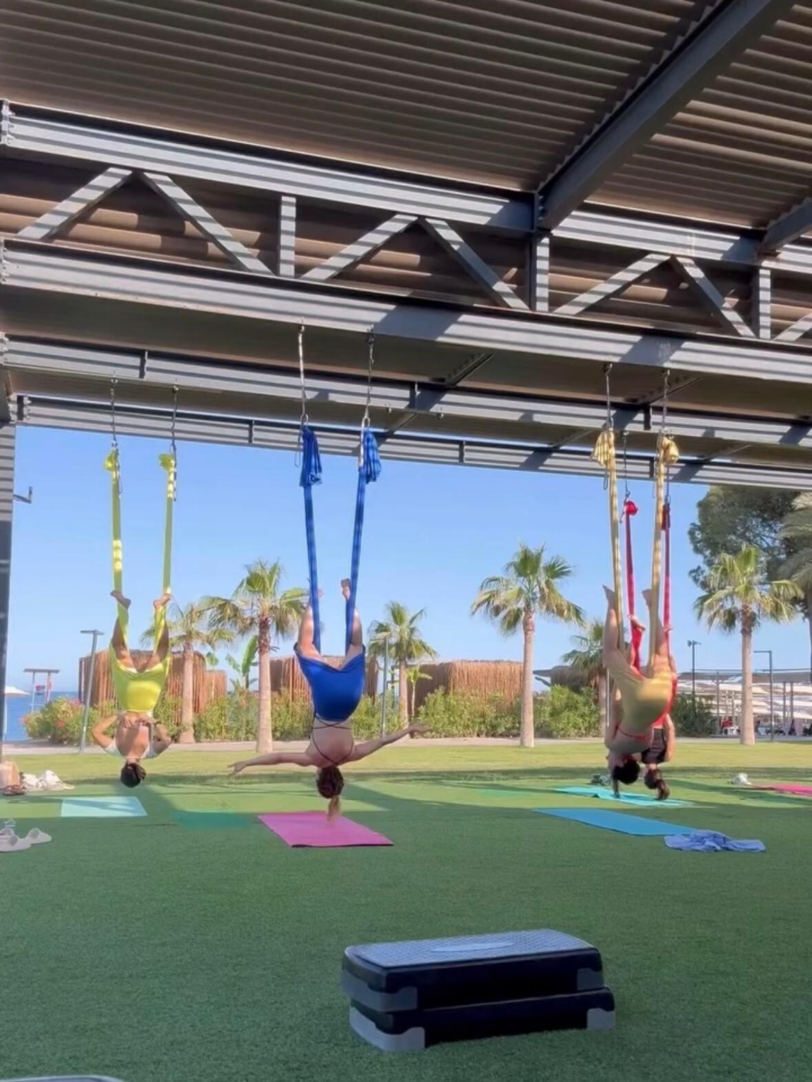 Fly yoga class, amazing activities 