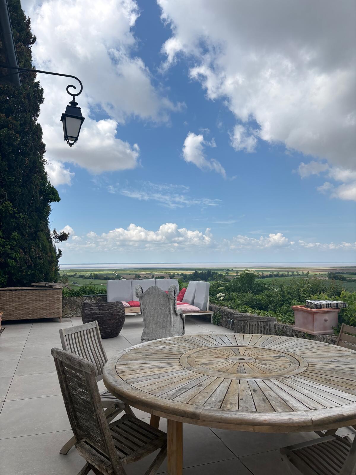 Une partie de la terrasse