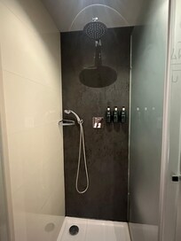 Tried everything but rainfall shower wouldn’t turn on. Very annoying having to use the lowdown showerhead to wash my hair.