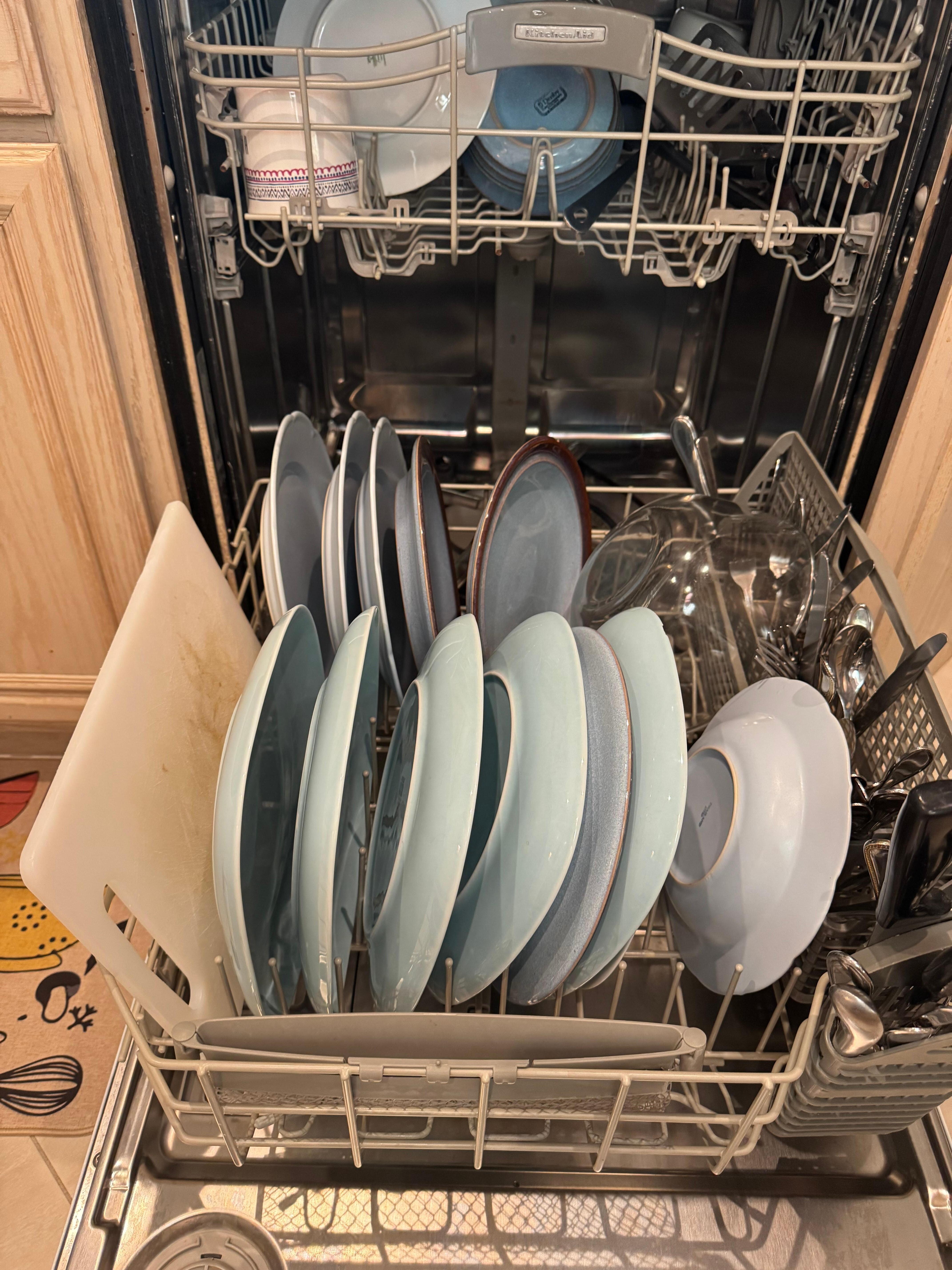 Dishwasher that I had to unload upon arriving 
