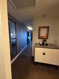 This was very easy to stay in.