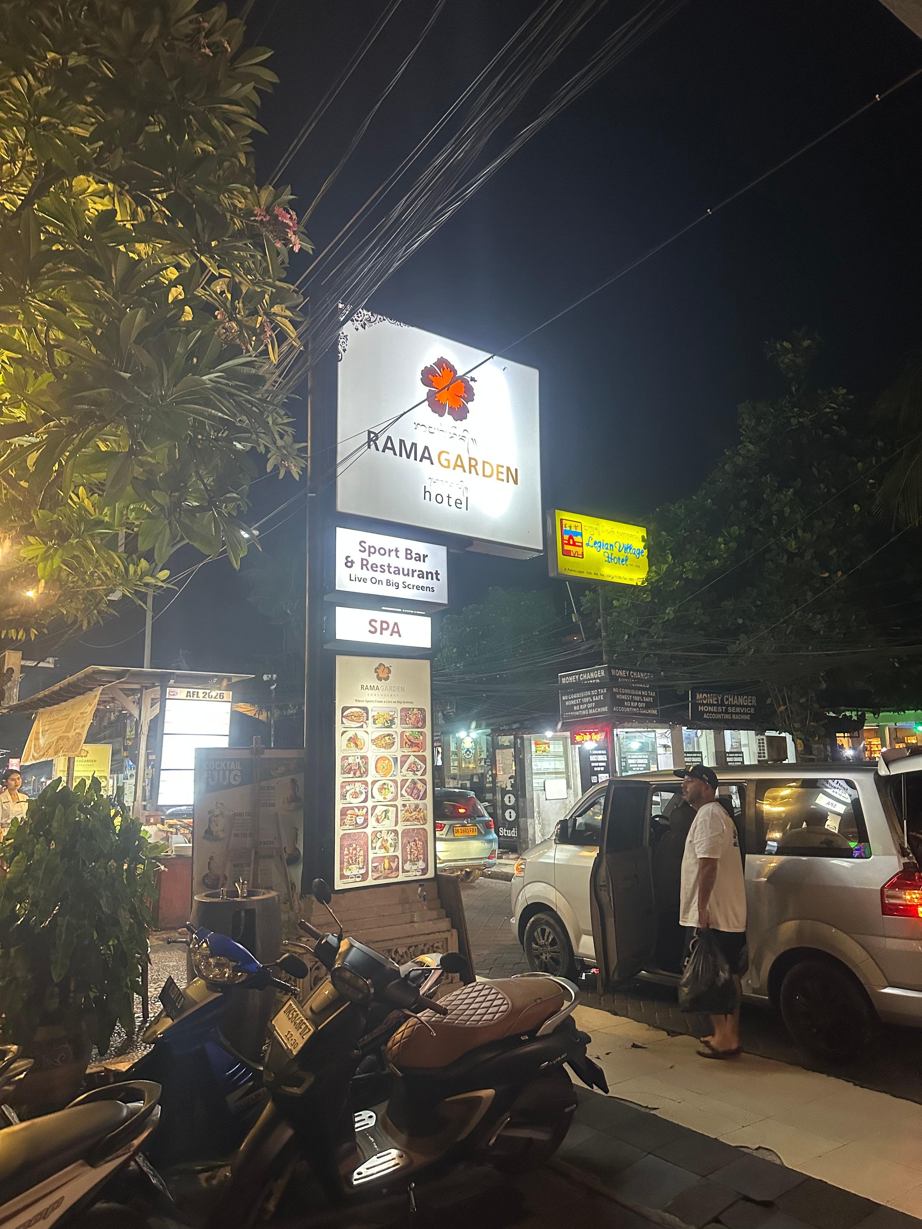 Good little Sports bar and restaurant here too 