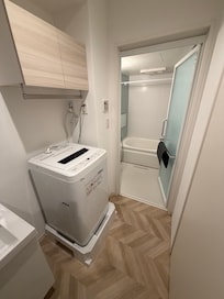 Bathroom/laundry
