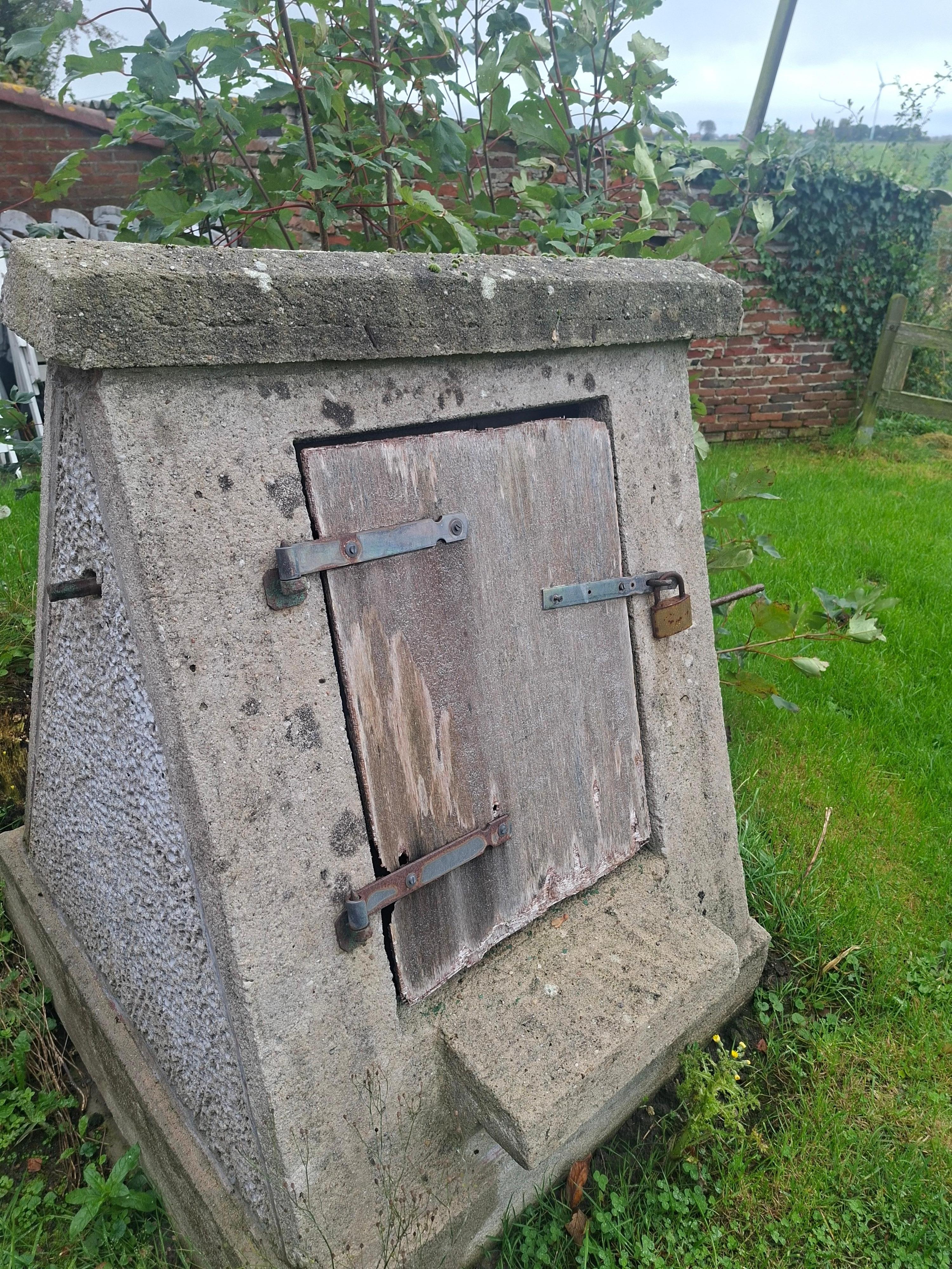 Das Verließ im Garten 