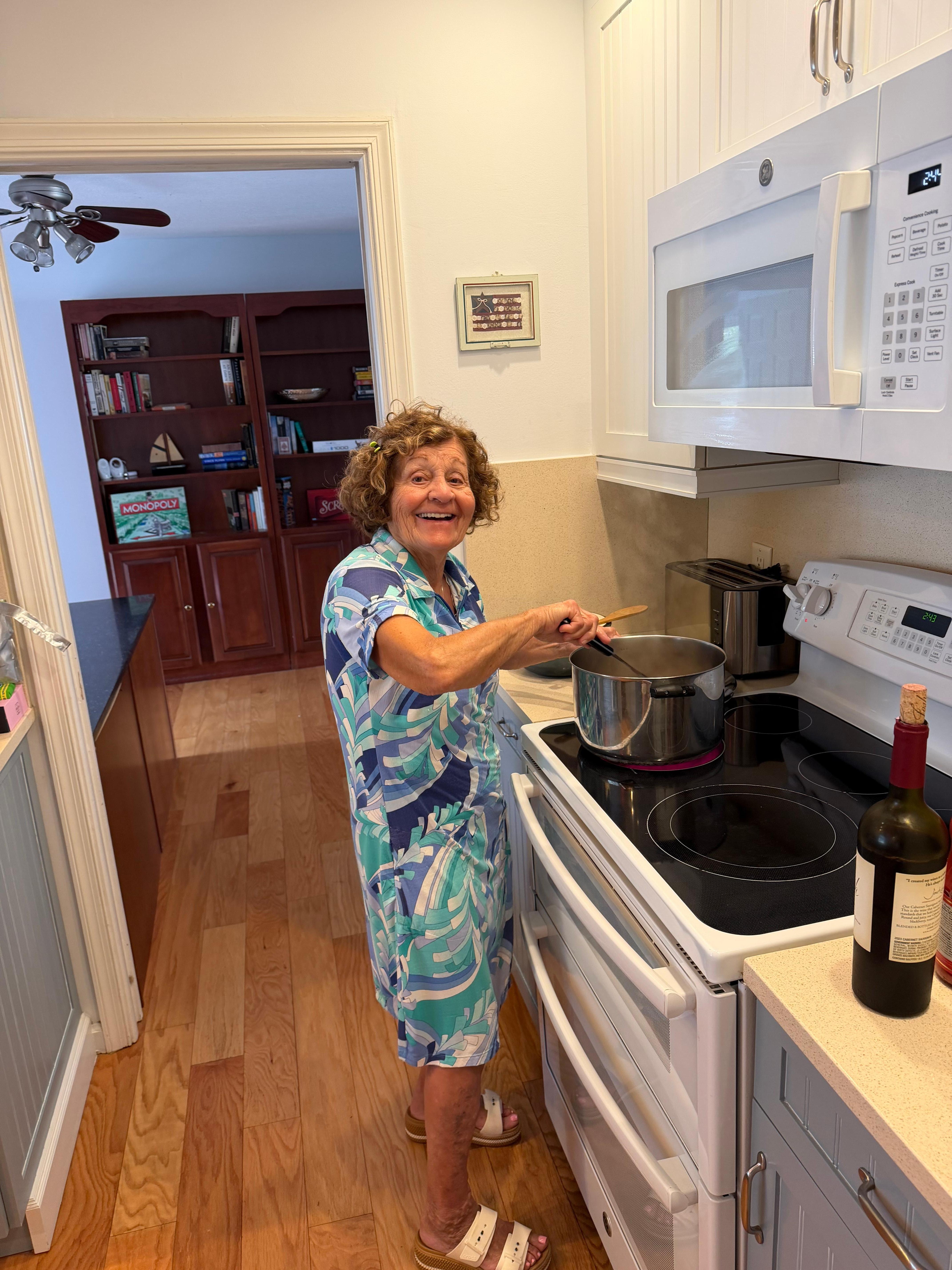 We fully utilize the kitchen!