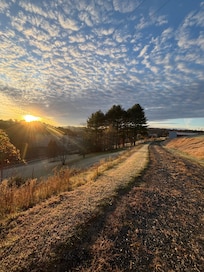 Beautiful sunrise! The views are very nice.
