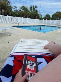Pool all to ourselves one early morning 🤗🥰