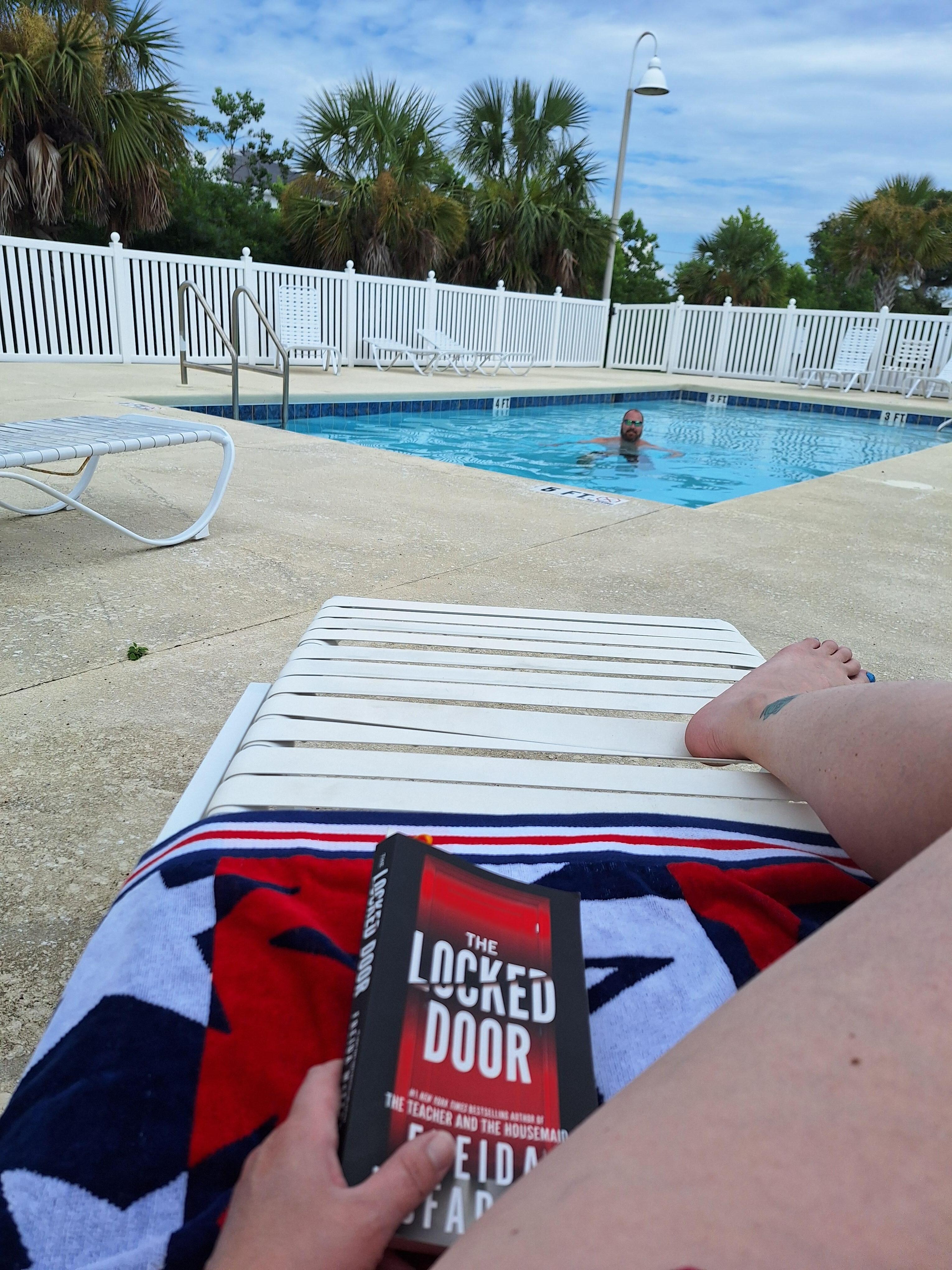 Pool all to ourselves one early morning 🤗🥰