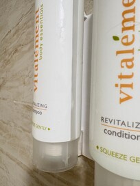 Not one drop of shampoo