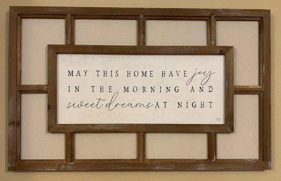 What a wonderfully positive and thoughtful picture on the living room wall!