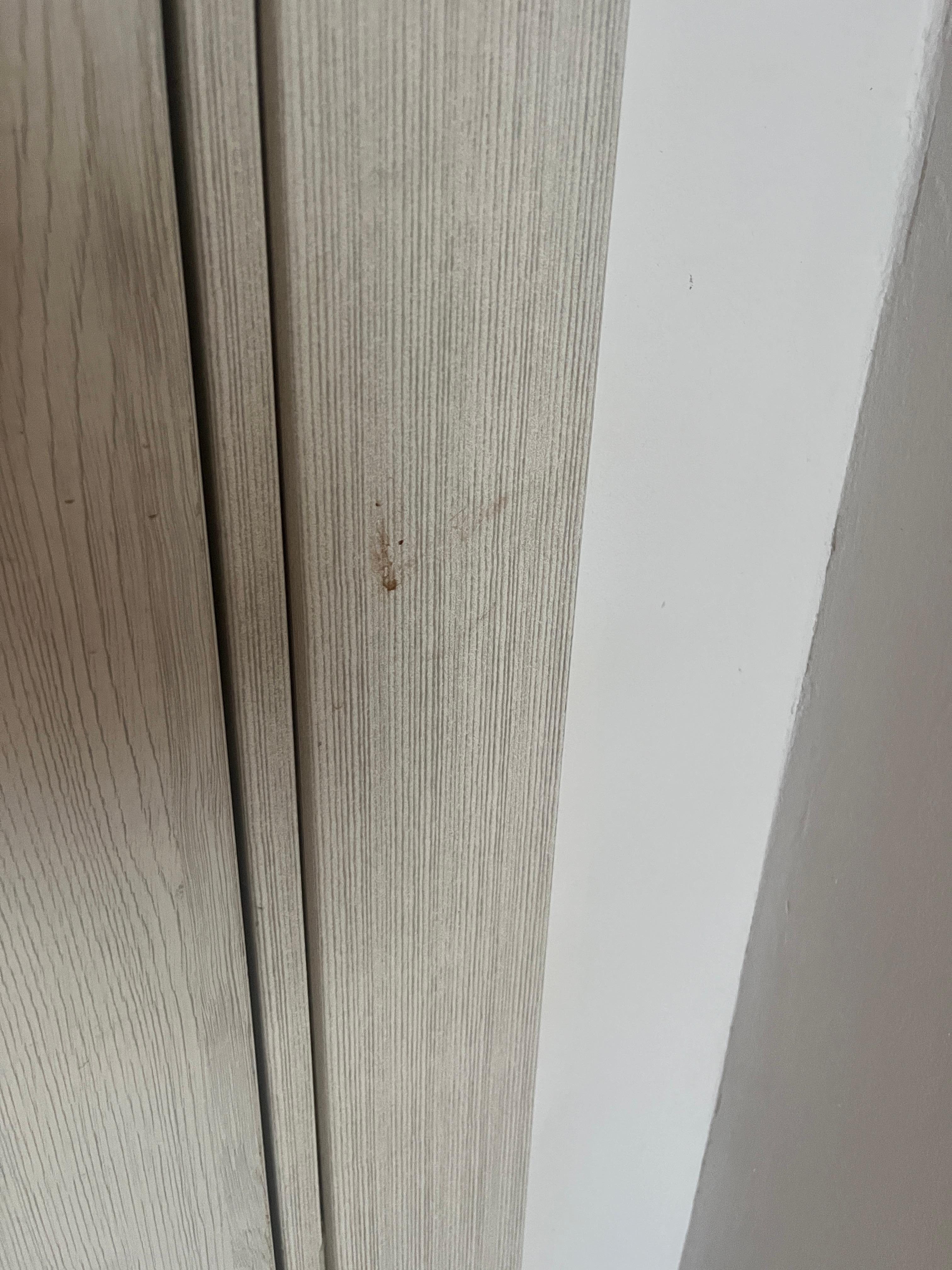 Dirty doors not cleaned