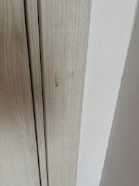 Dirty doors not cleaned