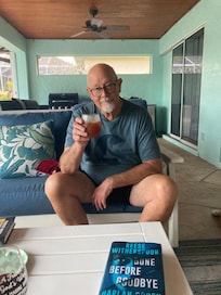 The lanai is fabulous. Ate dinner out most nights. Furniture is top notch.