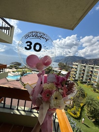 The bouquet my boyfriend paid for me!