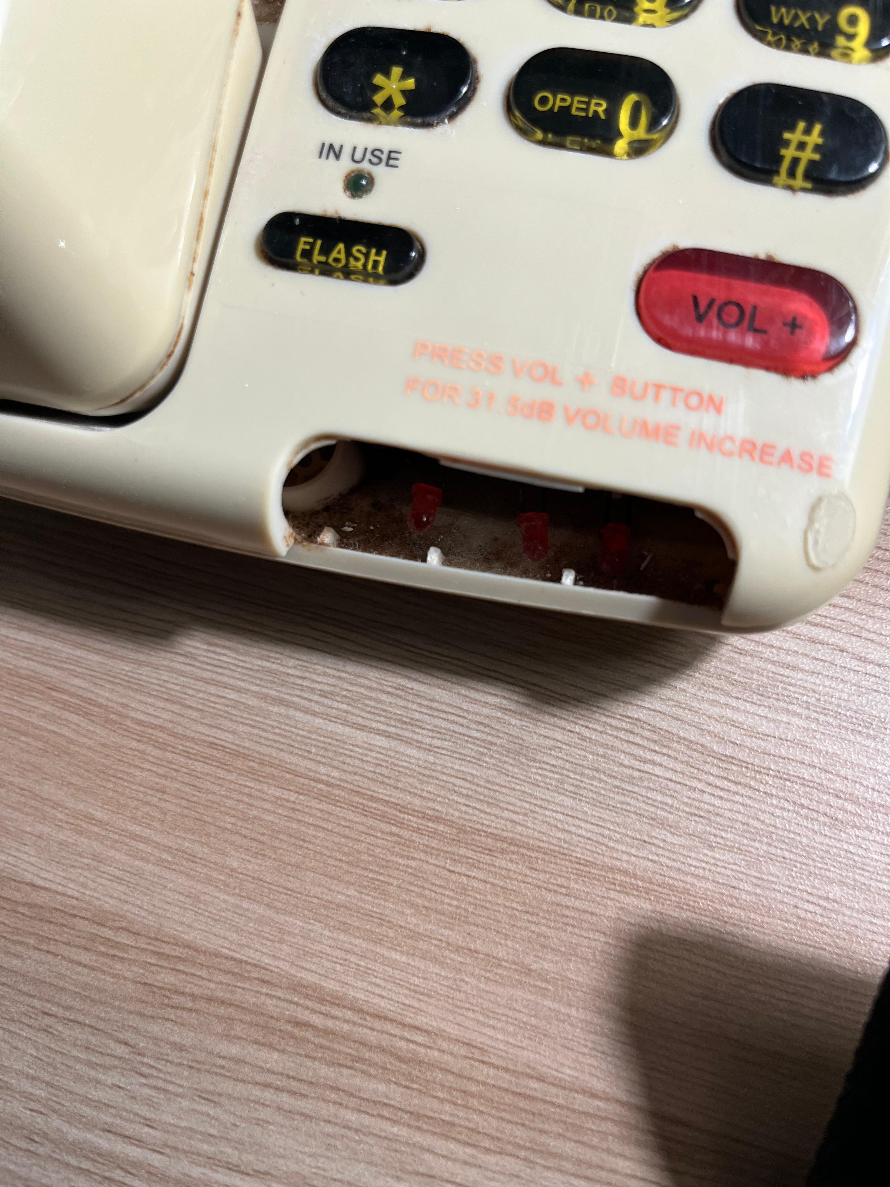 Look at the filth inside this broken case. 