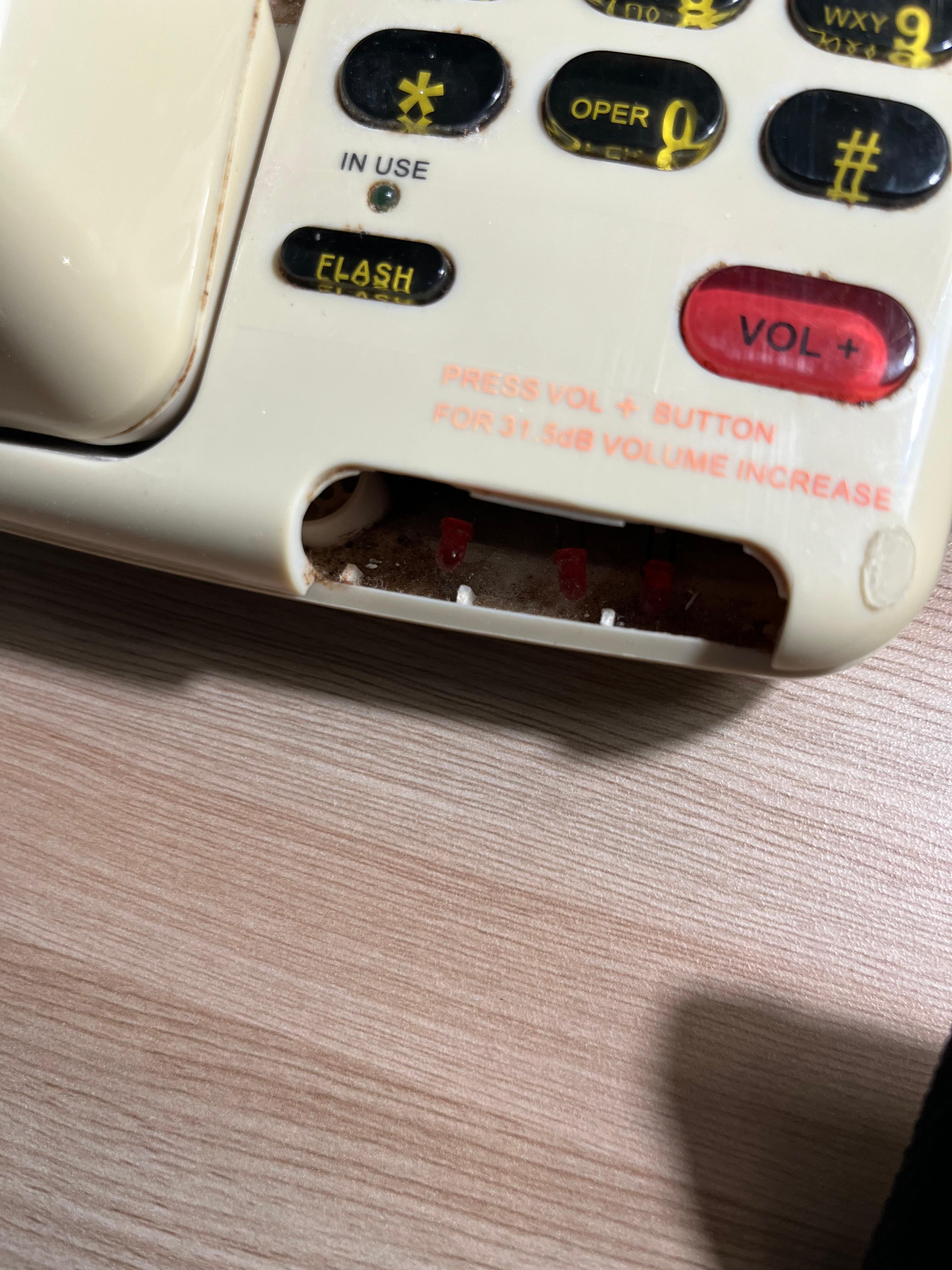Look at the filth inside this broken case. 
