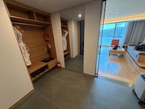 Entrance to Suite room