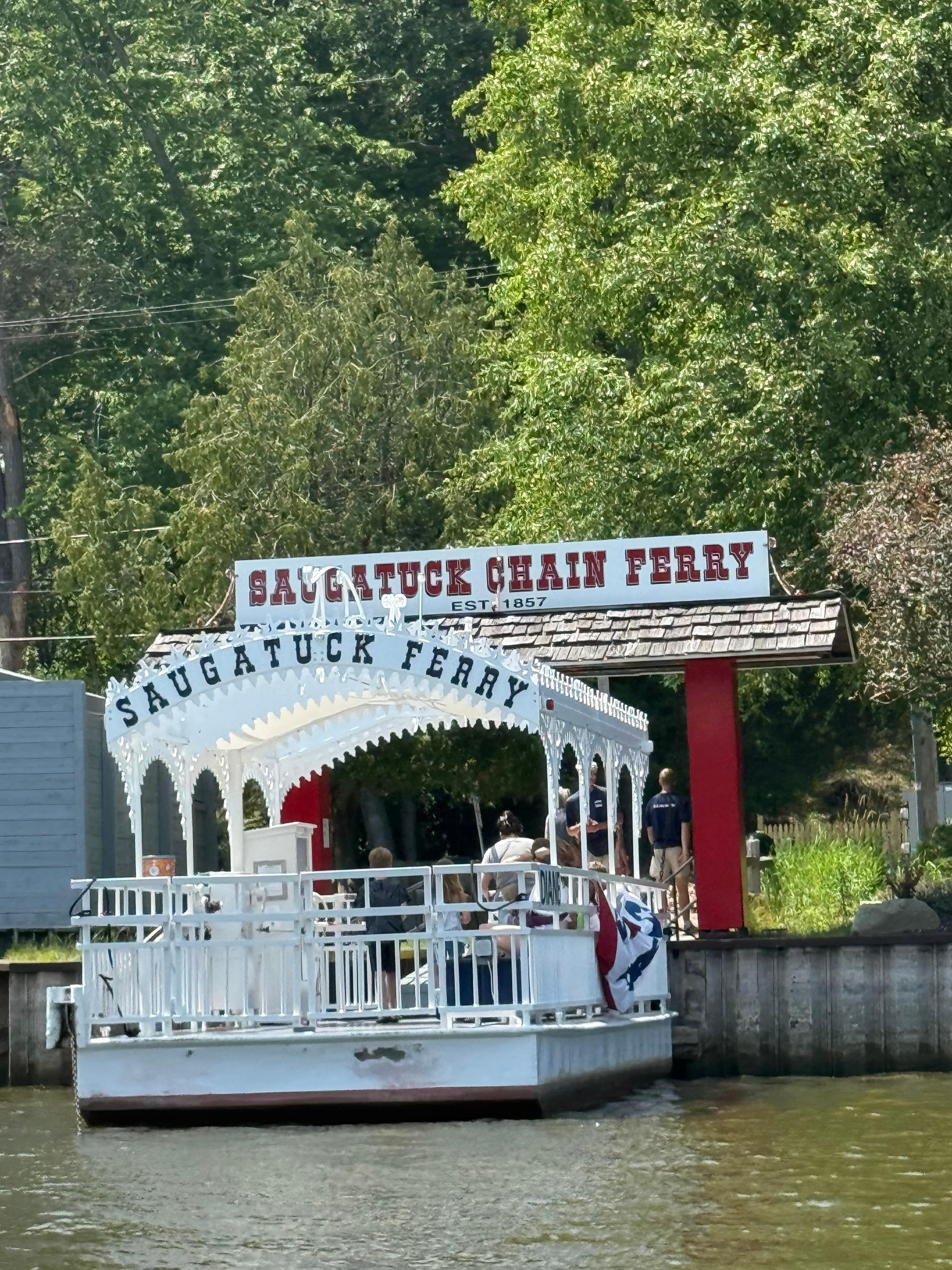 Chain ferry 