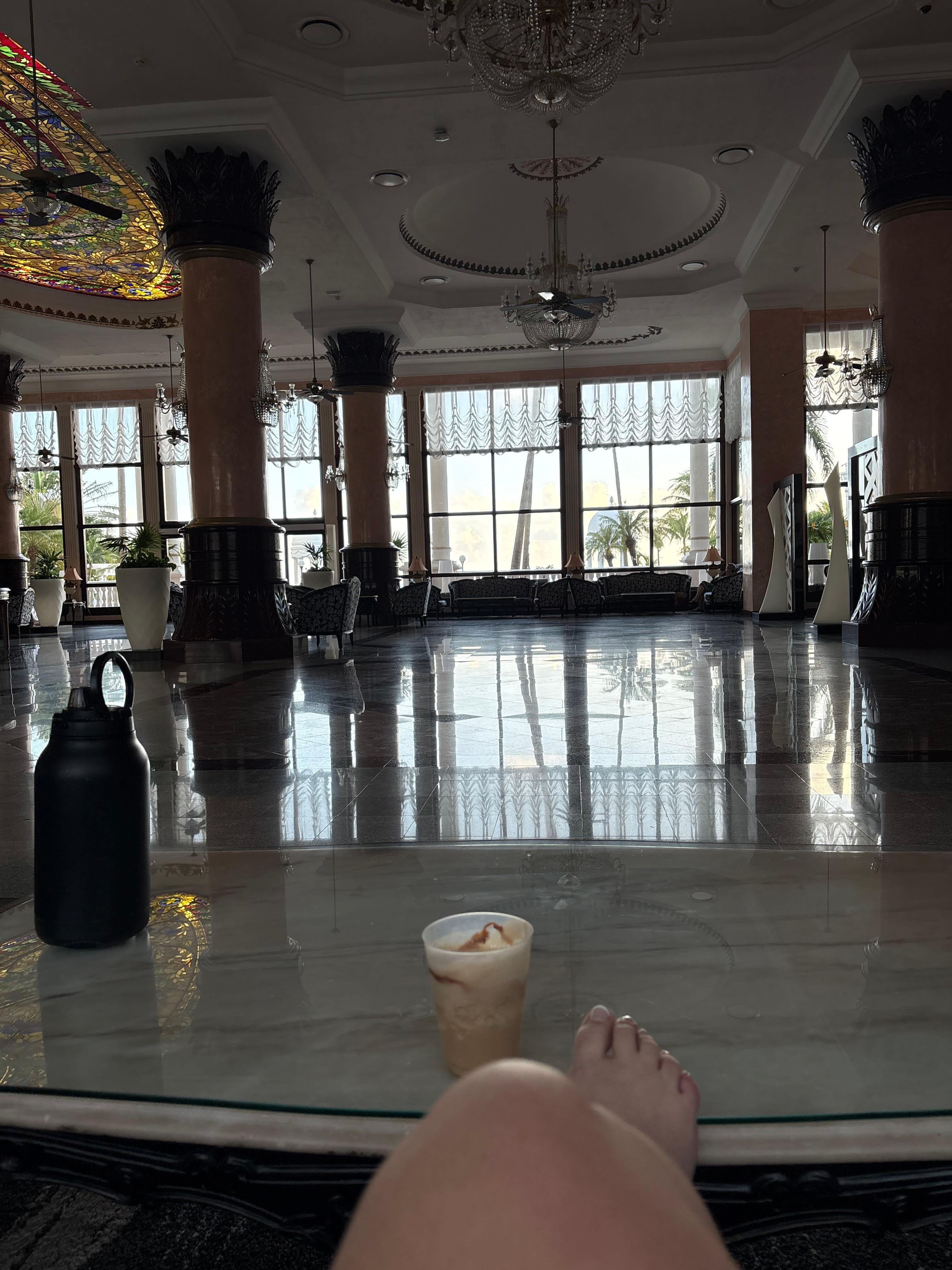 Lobby area with really good iced coffee. 