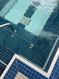 Hot tub jets don’t work Broken tiles and rust