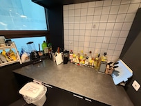 調味料を使い、自分で調理をすることができる。