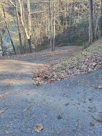 Heed the driveway warnings in icy/snowy conditions