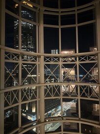 The inside view waiting for the elevator