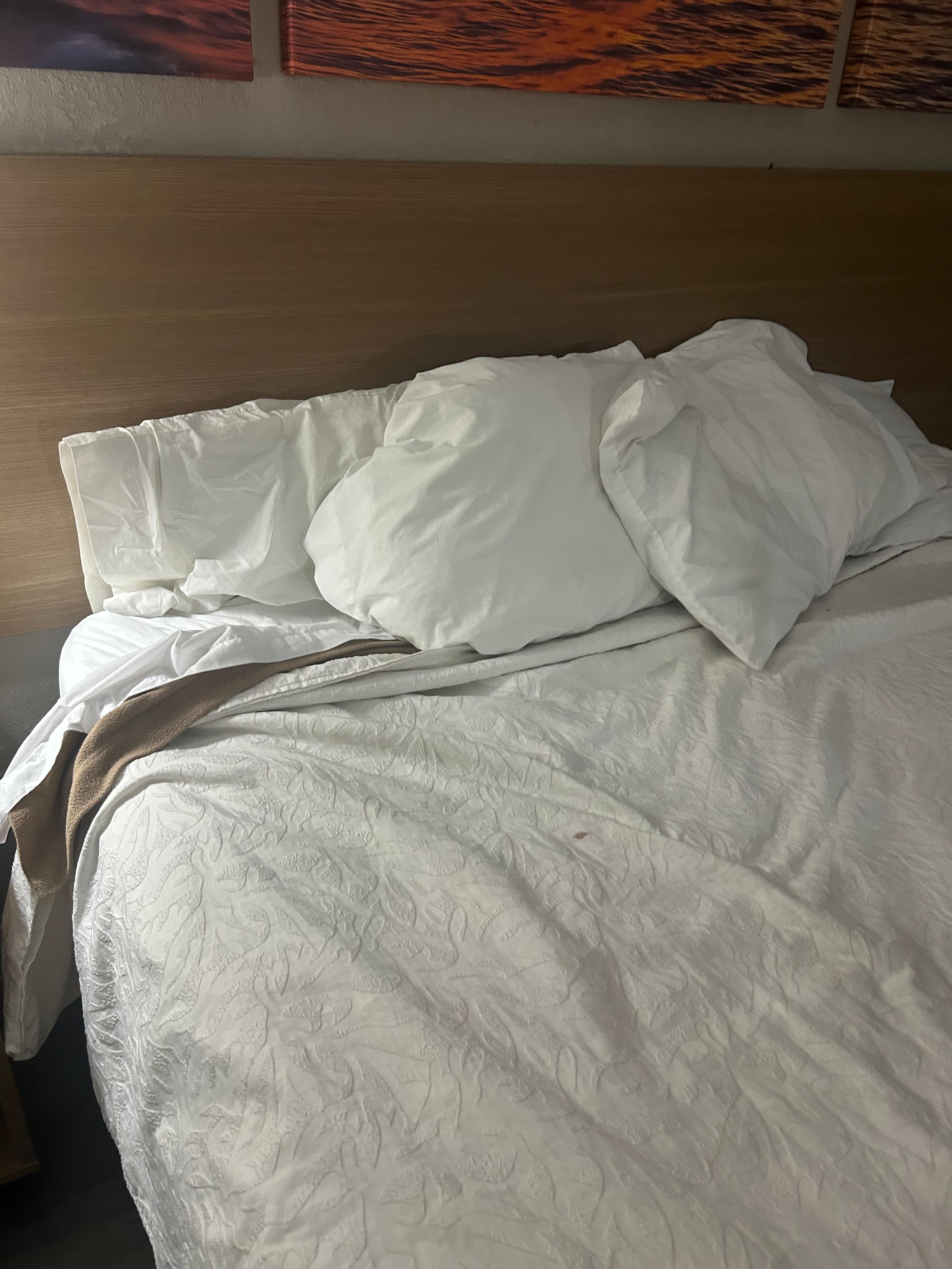 Lumpy pillows 