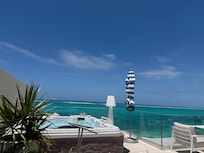 Rooftop bar/restaurant view