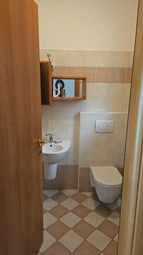 Unteres WC