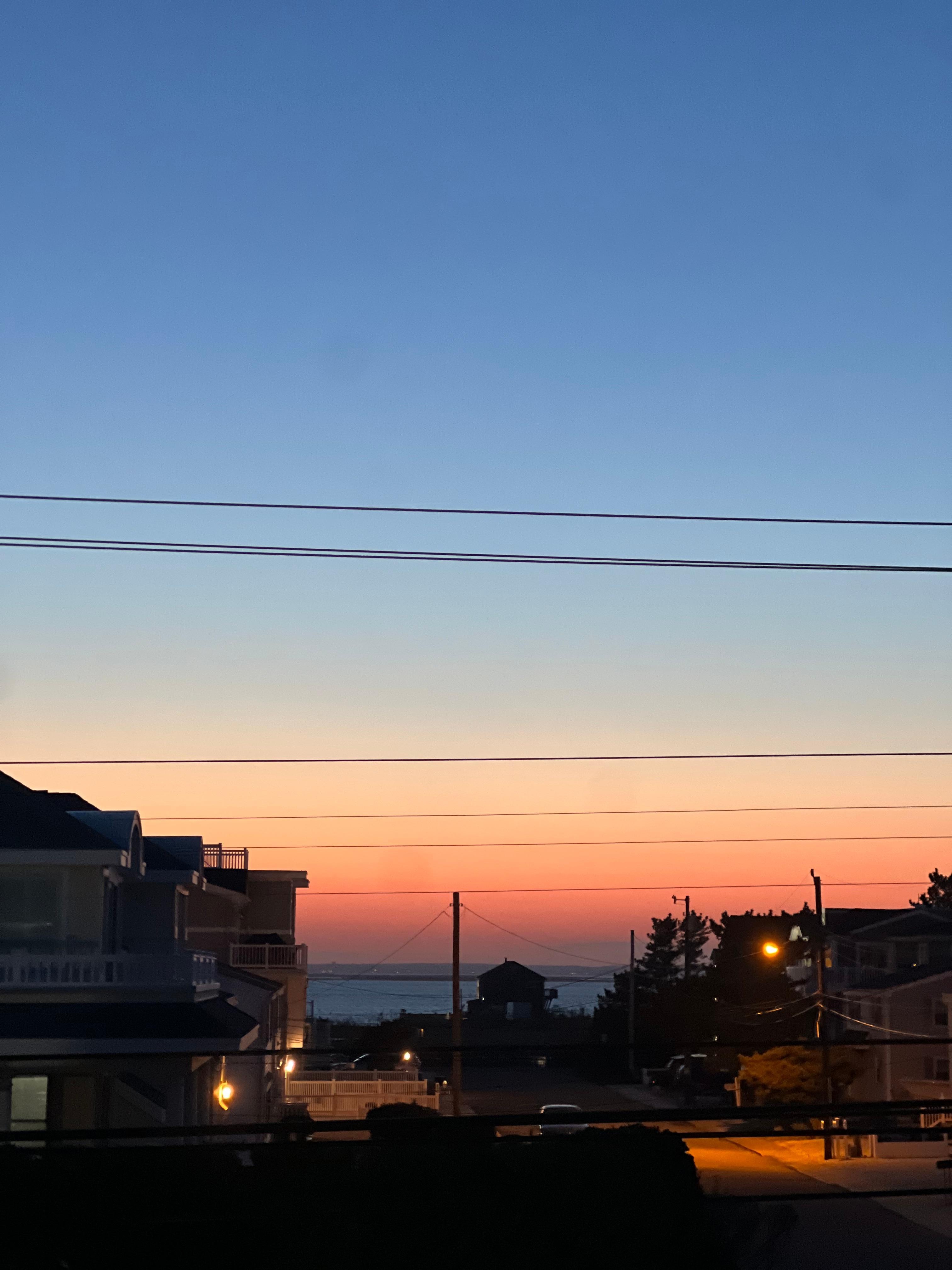View of the bay( sunset) from the roof top. Great to see the stars too! 