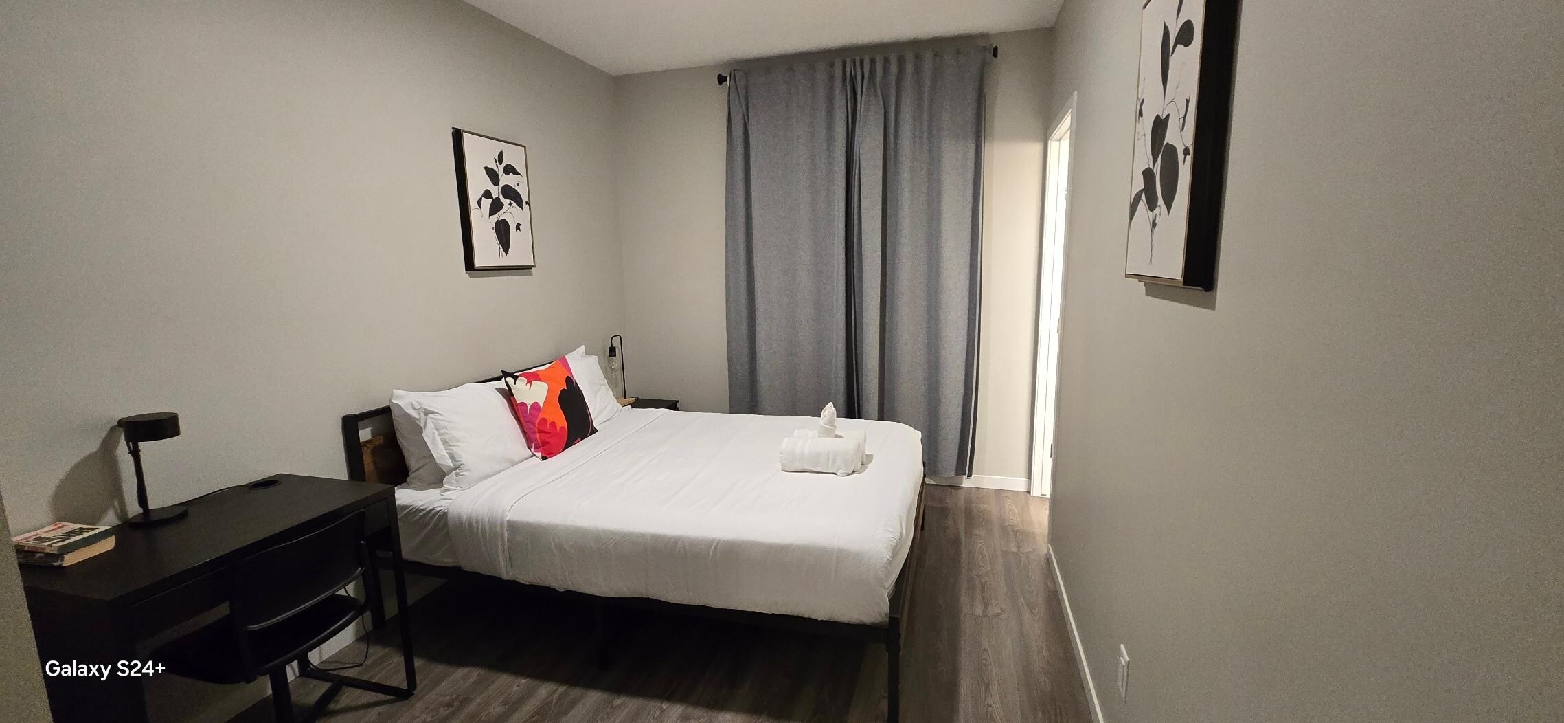 Bed was cozy, I sunk into the mattress