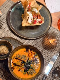 Linsensalat und Kürbissuppe im Lakeside