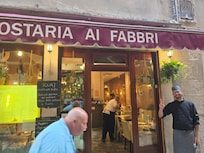 Good service and eating at this restaurant. The owner is very helpful and friendly